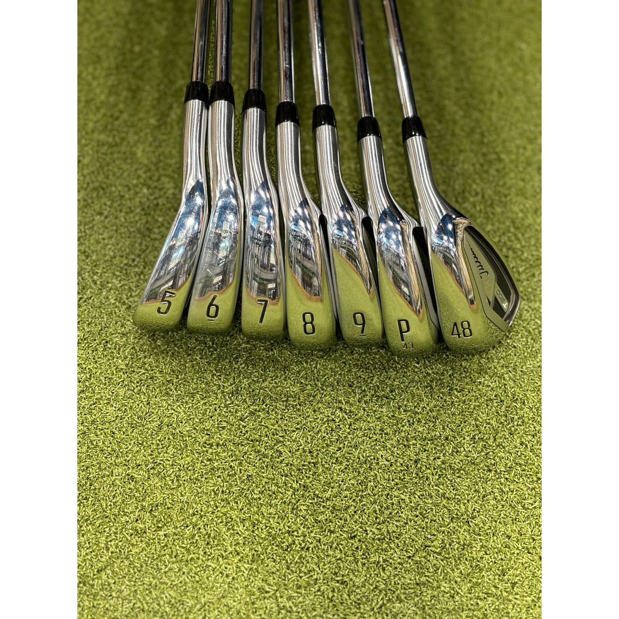 Titleist T300 Demo Set of Right-Handed Regular Irons