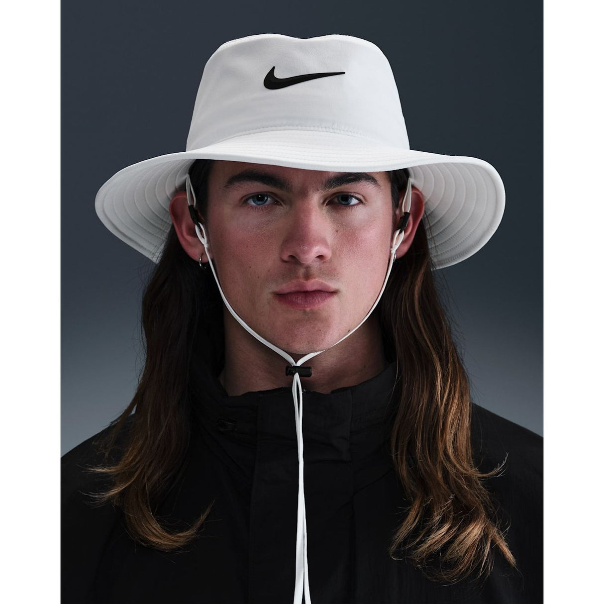 NIKE DRI-FIT APEX BUCKET HAT