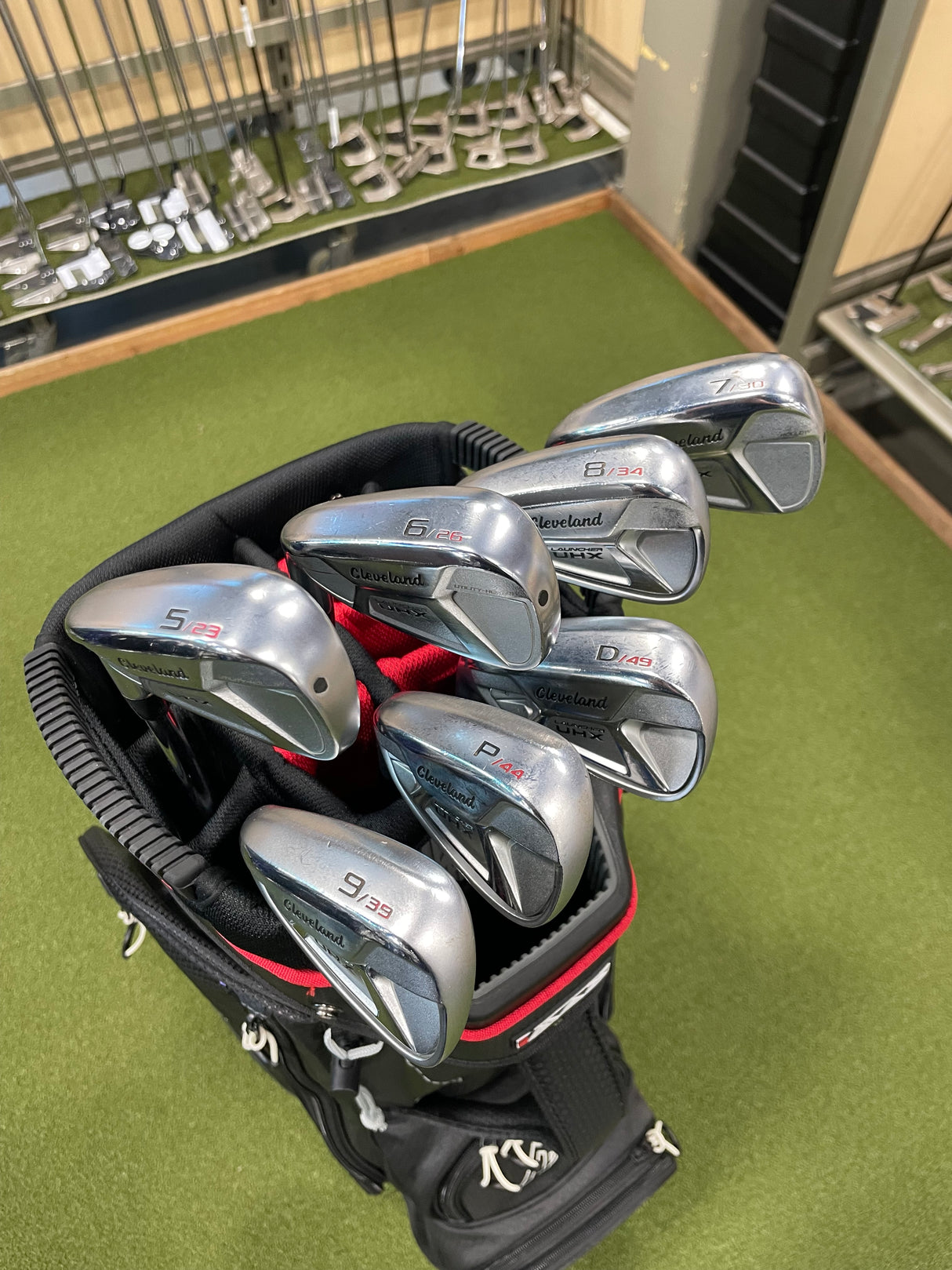 CLEVELAND UHX LH IRON SET REG USED