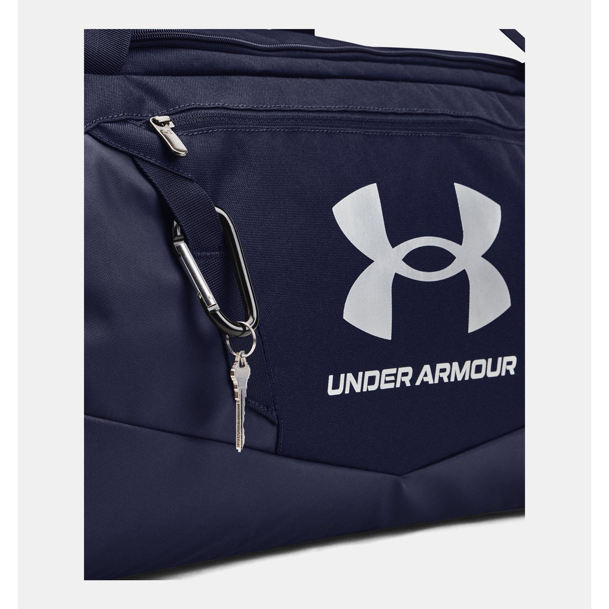 Sac UA Undeniable 5.0 Duffle Bag Taille Moyenne Bleu Nuit Léger