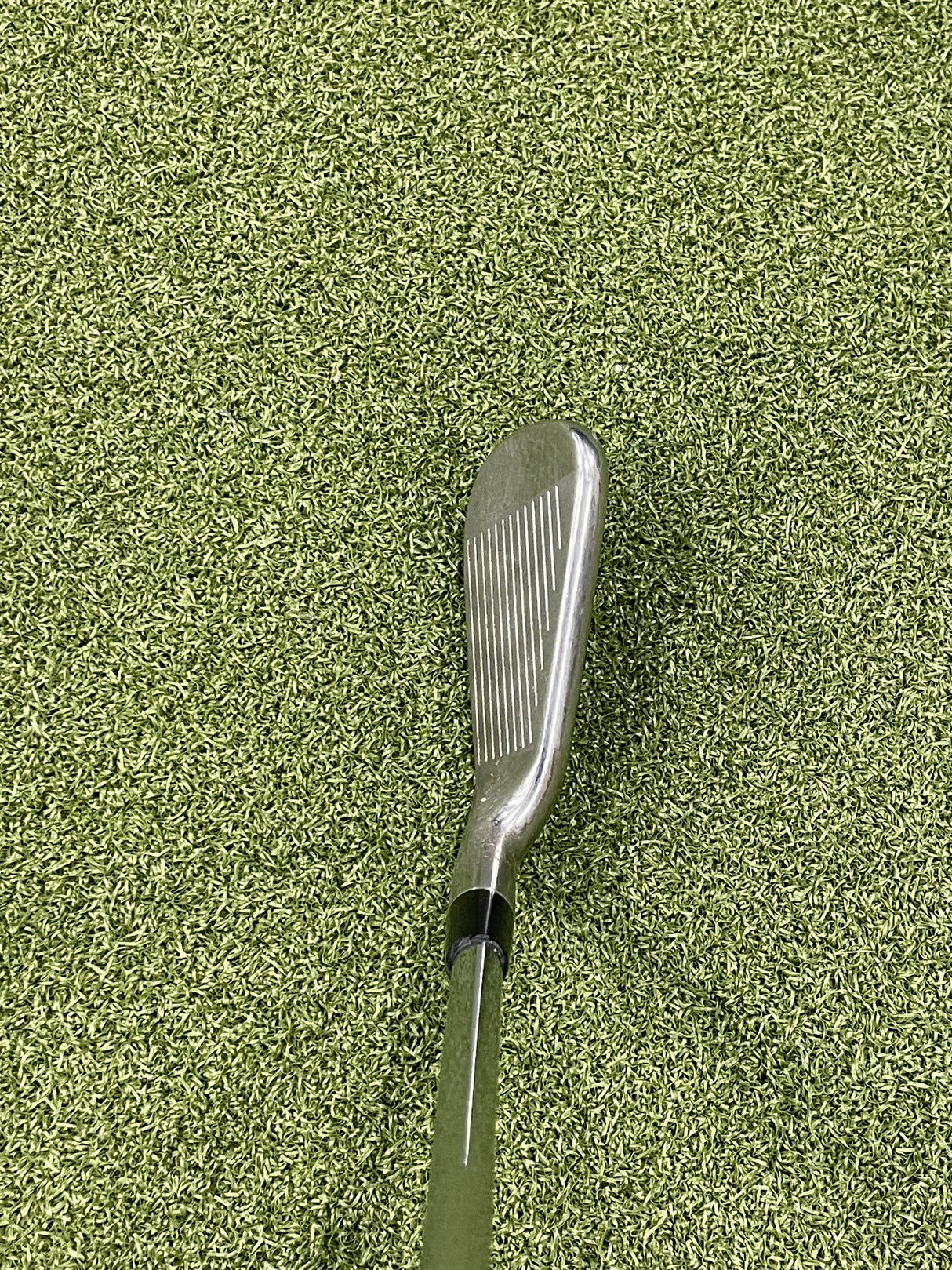 ENSEMBLE DE FERS USAGÉ TITLEIST AP1 RH REGULIER
