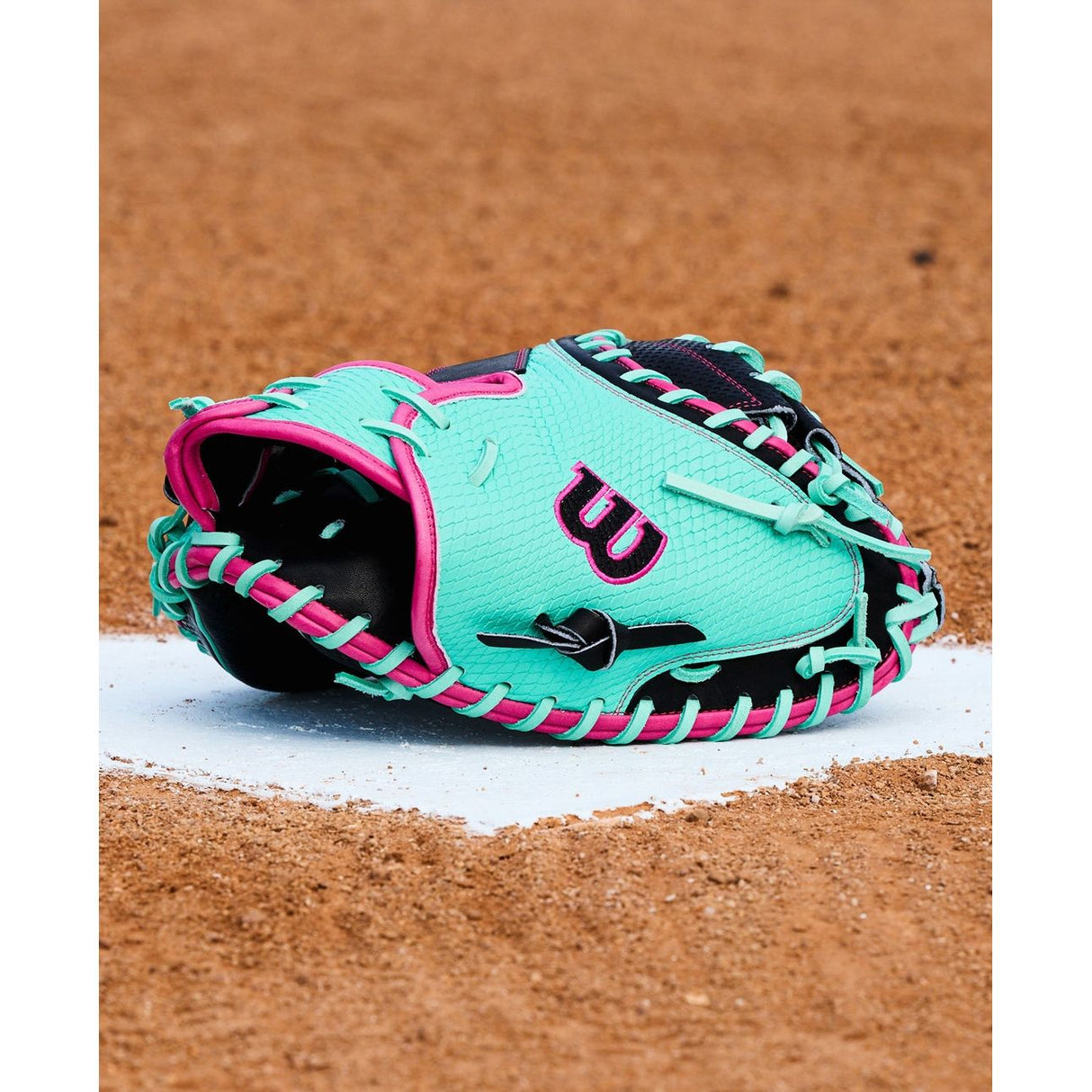 GANT CATCHER WILSON 2026  A2000 M23SS 33.5''