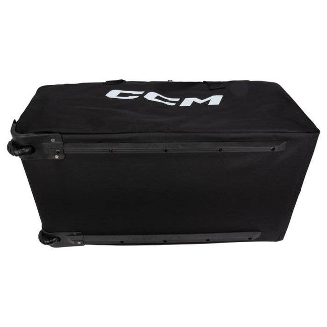 CCM 420 PLAYER BAG WITH WHEELS 32