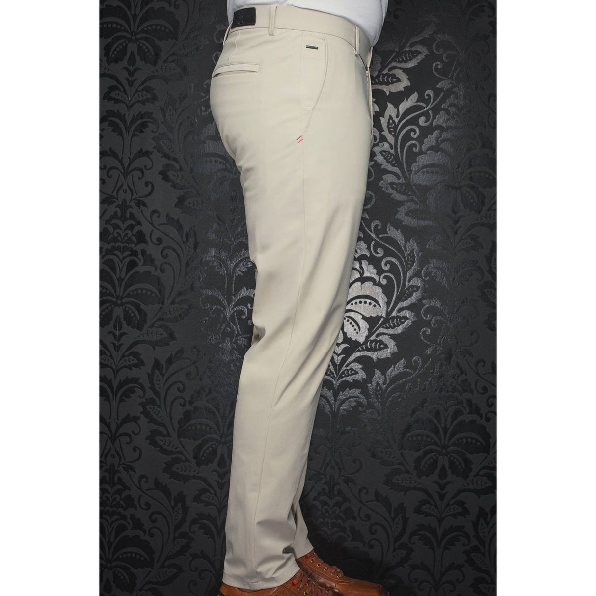 Carrera Limao Performance Black Pants for Dynamic Sessions